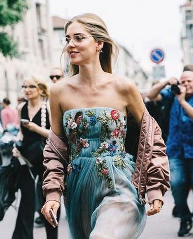 不知道弄什么发型好看？时尚街拍新发型给你灵感