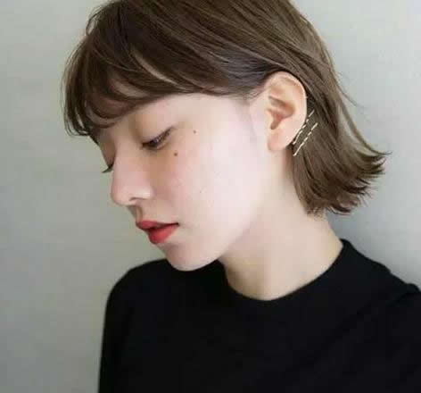 短发波波头怎么弄好看