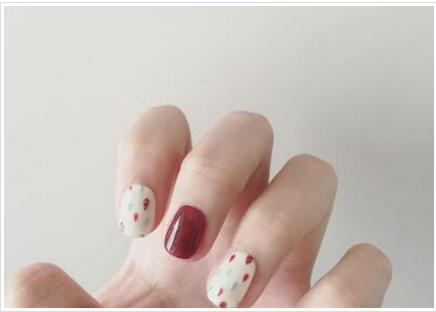 红色美甲图片2017款式