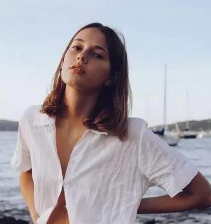 女生中等身高适合什么发型 女生中等身高适合什么发型