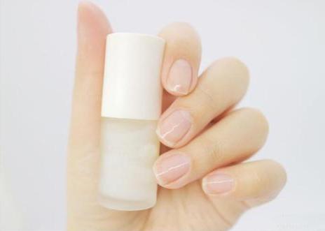 简单美甲教程步骤 笑脸美甲让好心情永驻指尖