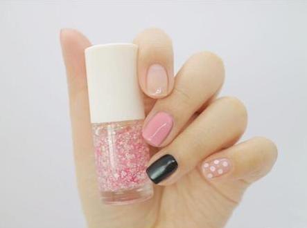 简单美甲教程步骤 笑脸美甲让好心情永驻指尖