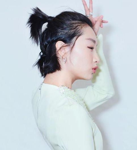 越剪越短！周冬雨的男仔头让大家领略到她前所未有的性感