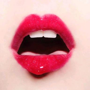 最简单有效的唇部护理方法