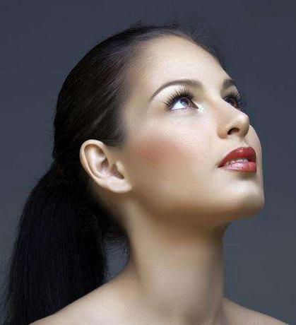 脸颊毛孔粗怎么办