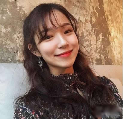 2017流行卷发发型图片