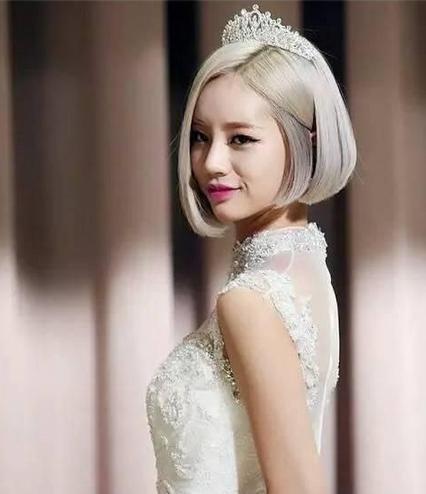 短发什么颜色好看图片