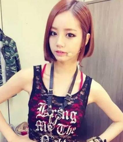 短发什么颜色好看图片