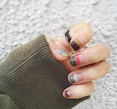 美甲配毛衣？美甲颜色怎么搭配才时尚暖暖哒
