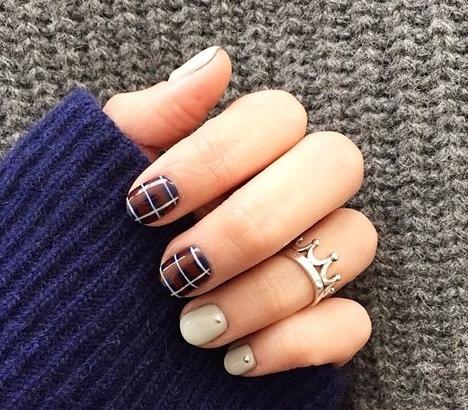 美甲配毛衣？美甲颜色怎么搭配才时尚暖暖哒