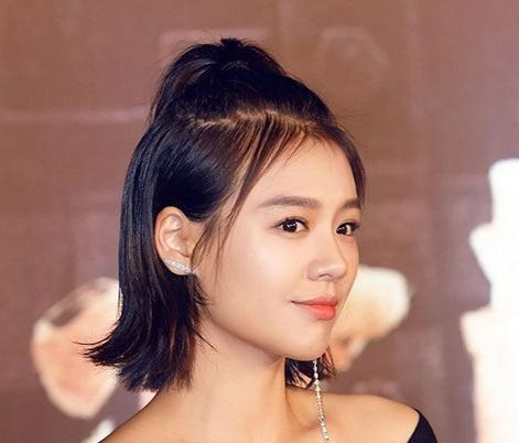 发尾外翘发型图片