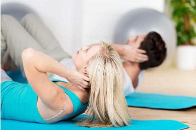 上班族如何减肚子赘肉？减肚子赘肉简单方法甩掉游泳圈