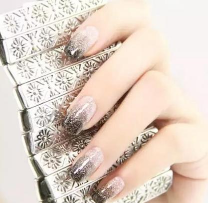 春季美甲图片2017款式