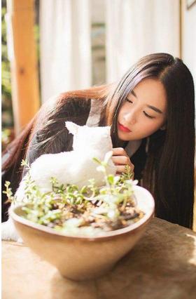 双鱼女喜欢一个人的表现