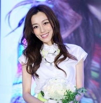 属鸡的什么时辰出生最好