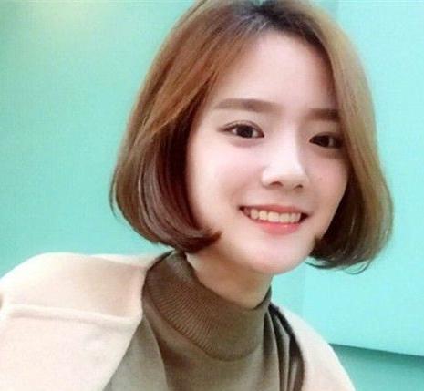 短卷发发型图片2017女 短卷发发型图片2017女