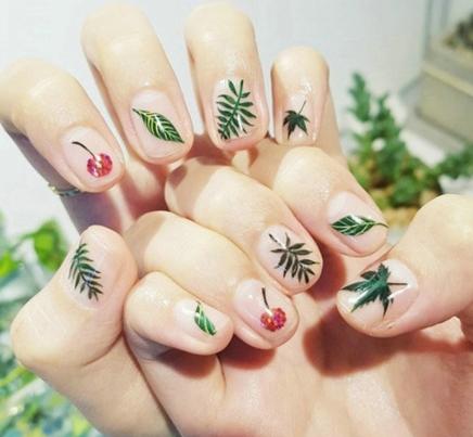 美甲绿色款式图片