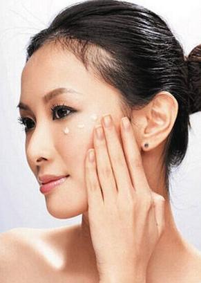 如何自制面膜收缩毛孔