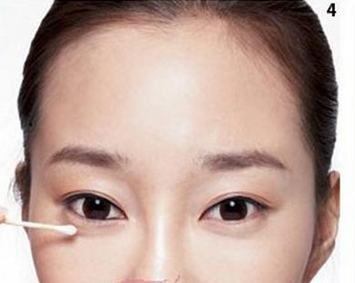 眼线怎么画眼睛显大