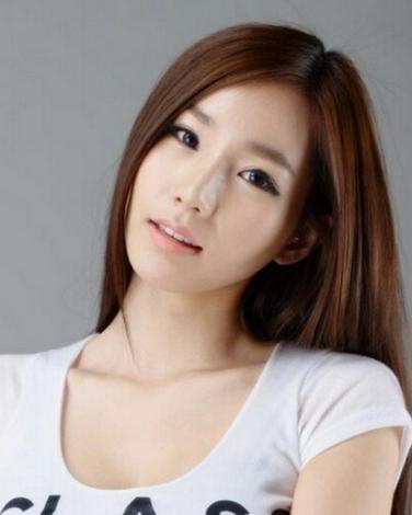 气质女生发型 2017韩国最流行的时尚发型