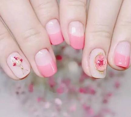 小清新日系干花美甲图片