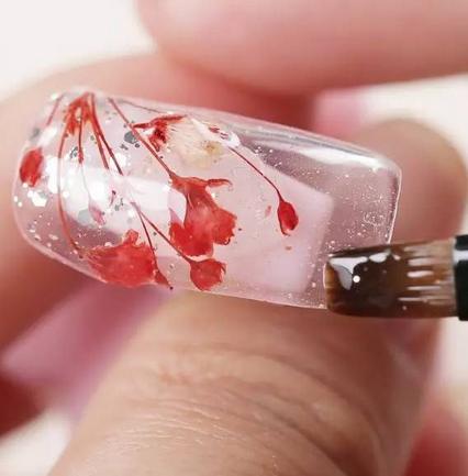 美甲粘干花教程