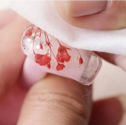 美甲粘干花教程