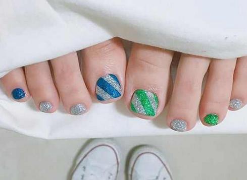 2017最新美甲脚甲图片