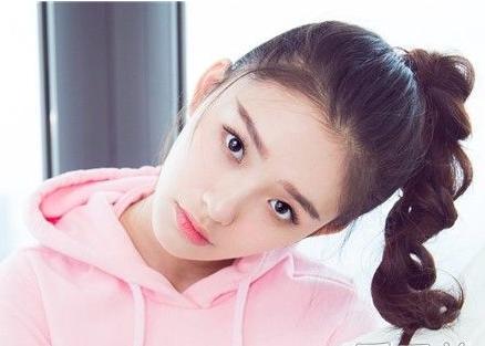 2017年流行马尾辫怎么扎？2017流行扎什么马尾