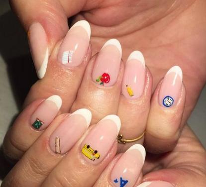 2017美甲新款图片