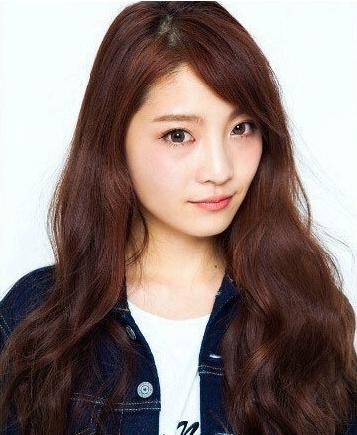 赵丽颖丸子头扎法步骤图解 赵丽颖丸子头扎法步骤图解