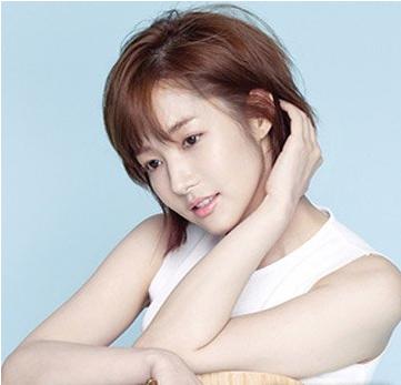 瘦脸女生短发发型