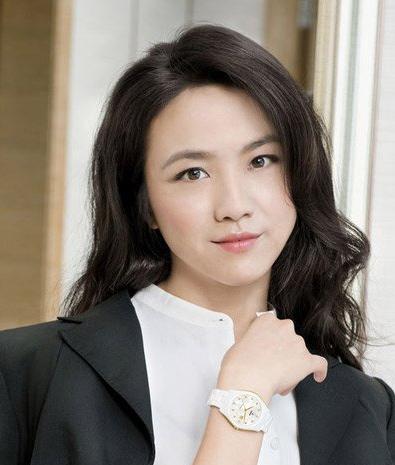 侧分发型怎么弄？性感蓬松的侧分发万能撩人高手