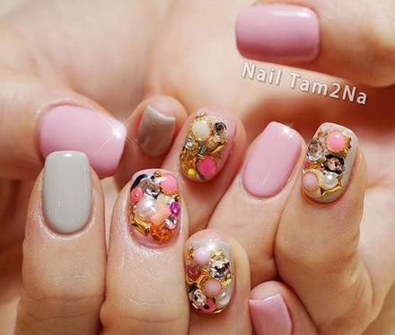 带钻美甲图片2017款式