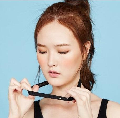 沙滩发型扎法及步骤