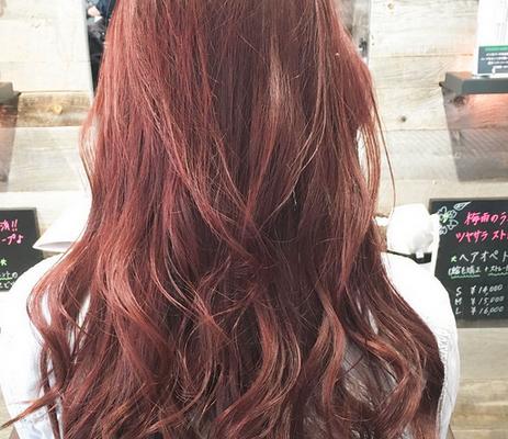 2017年夏季发型流行趋势 夏季染什么发色好看