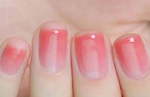 DIY渐变美甲教程
