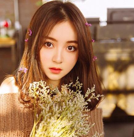 圆脸妹子适合什么发型 圆脸妹子适合什么发型