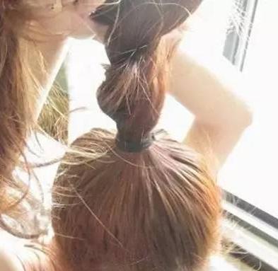 矮个子怎么扎头发显高