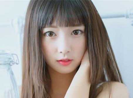 2017长直发发型图片