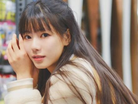 2017长直发发型图片