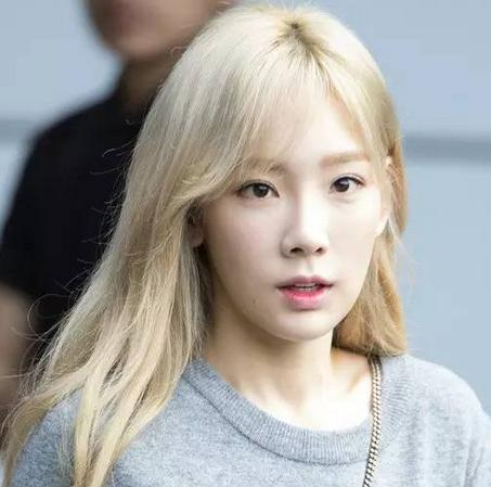 2017染发什么颜色显白