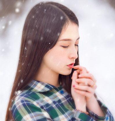 直发适合染什么发色