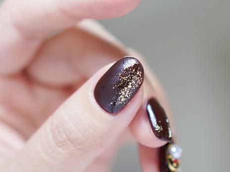 气质钻饰美甲教程