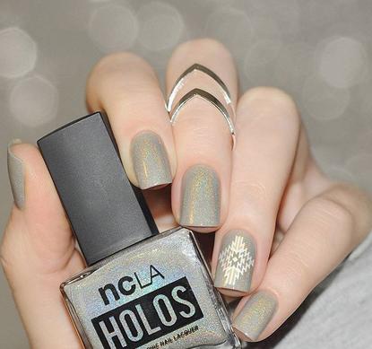 奶奶灰美甲图片