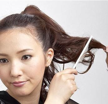 蓬松丸子头扎法图解