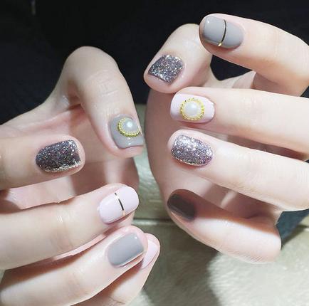 简单美甲图案2017款式