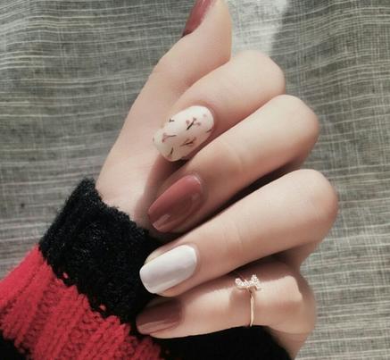 简单美甲图案2017款式