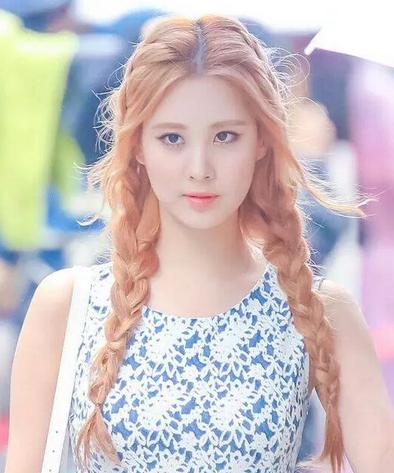 今年女生流行什么颜色的头发