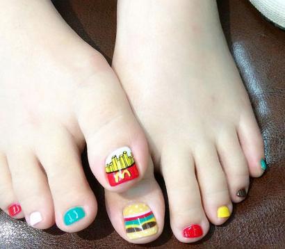 2017新款脚趾甲美甲图片